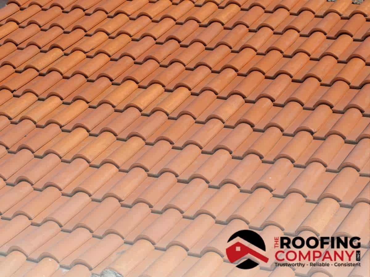 Professional roofers explain how to choose a roofing material in Mesa, AZ.